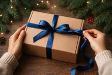 Ladda upp bild till gallerivisning, En vacker julbox
